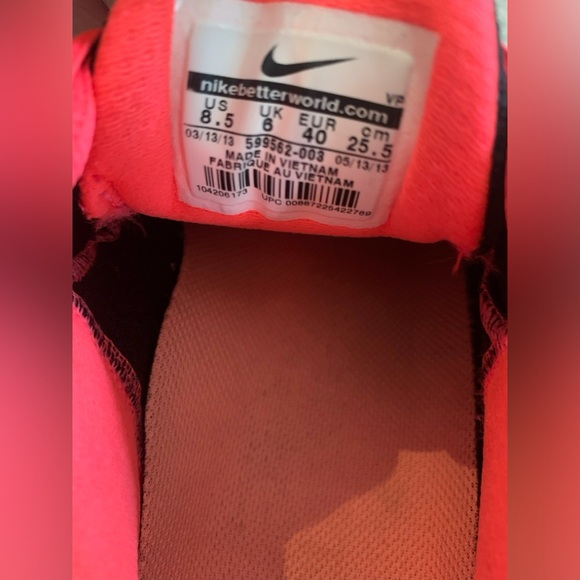 Nike Sneakers - Picture 5 of 5